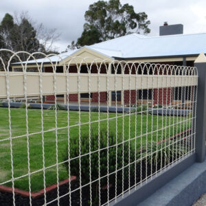 Big Red Heritage Single Loop Woven fencing Wire