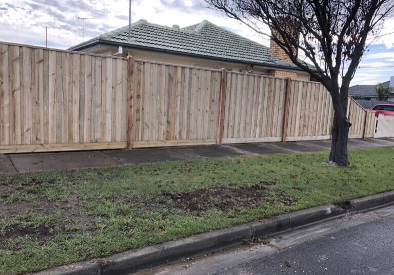 Timber Boundary Fencing